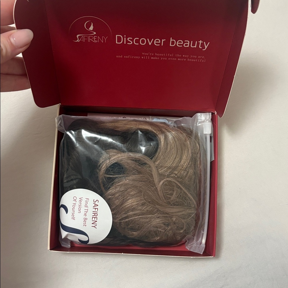 Brand New Hair Extensions - Picture 3 of 3